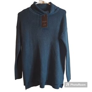 Devotion by Cyrus sweater